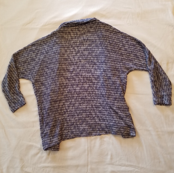 Old Navy blue and white sweater - Picture 3 of 5